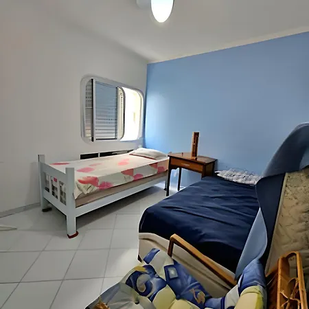 02 dorms c/suíte, Varanda, só 02 quadras da praia-2